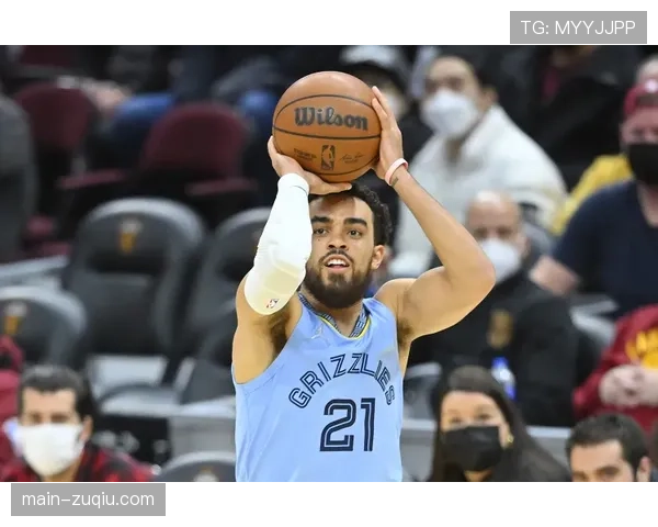 麦克布莱德运动型疝气缺阵，尼克斯替补控卫位置深度告急